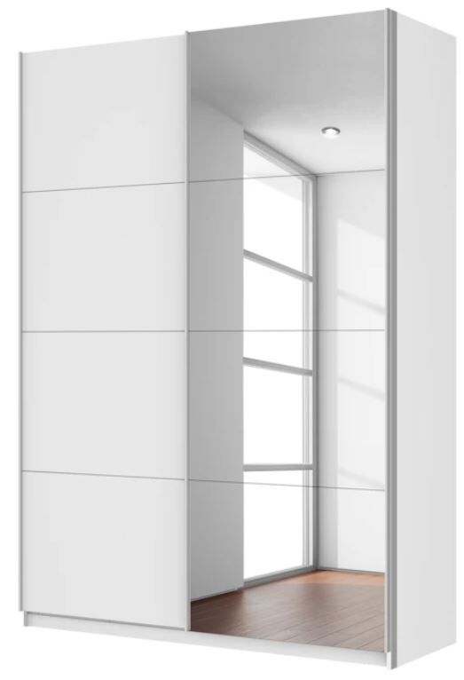 Schöner Kleiderschrank